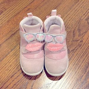 Girls Ugg sneakers size 10 used condition